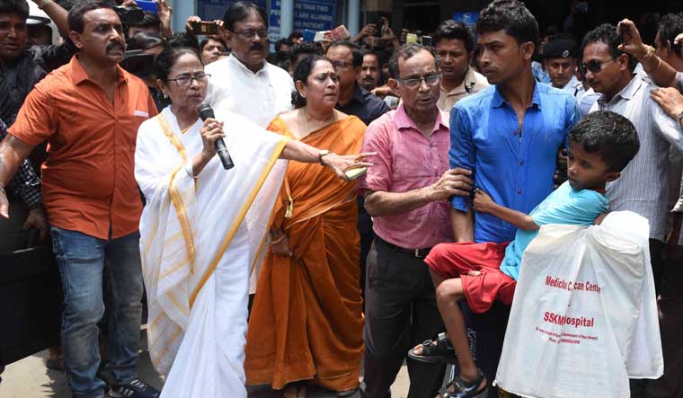 Striking Doctors Turn Down Mamata's Invite For Talks For 2nd Day - GG2