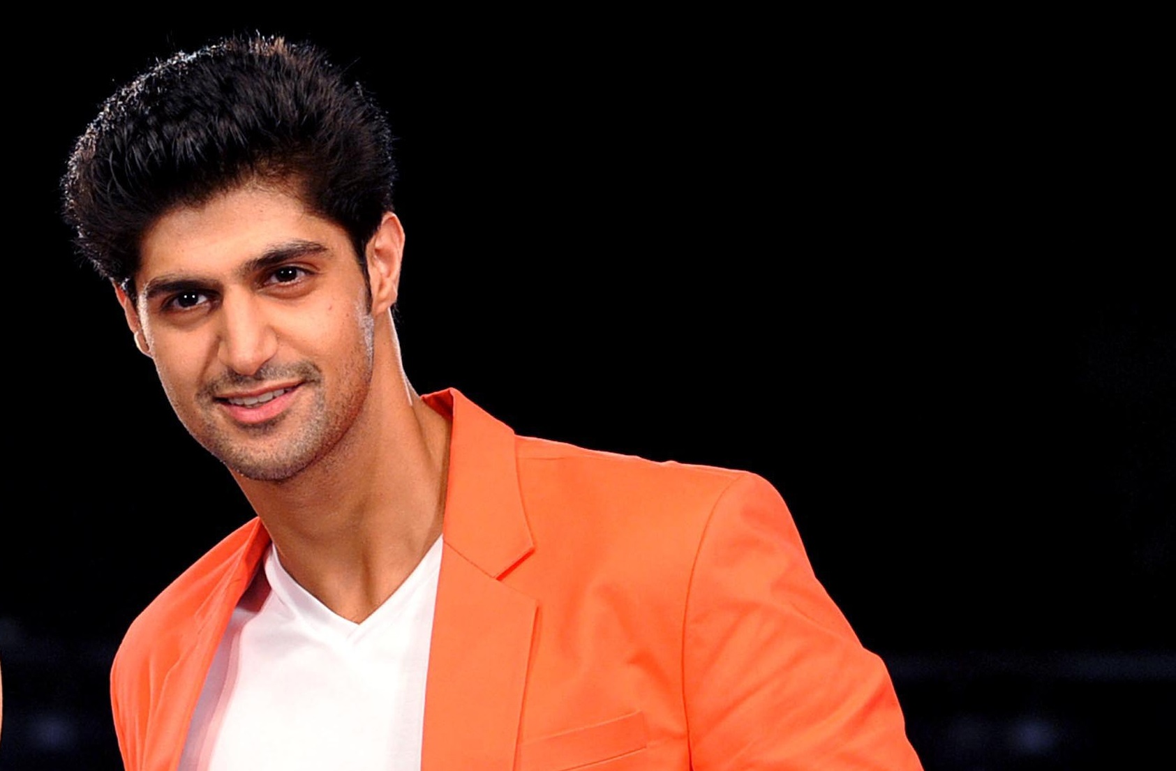Tanuj Virwani Excited About His Upcoming Streaming Show Cartel Gg2
