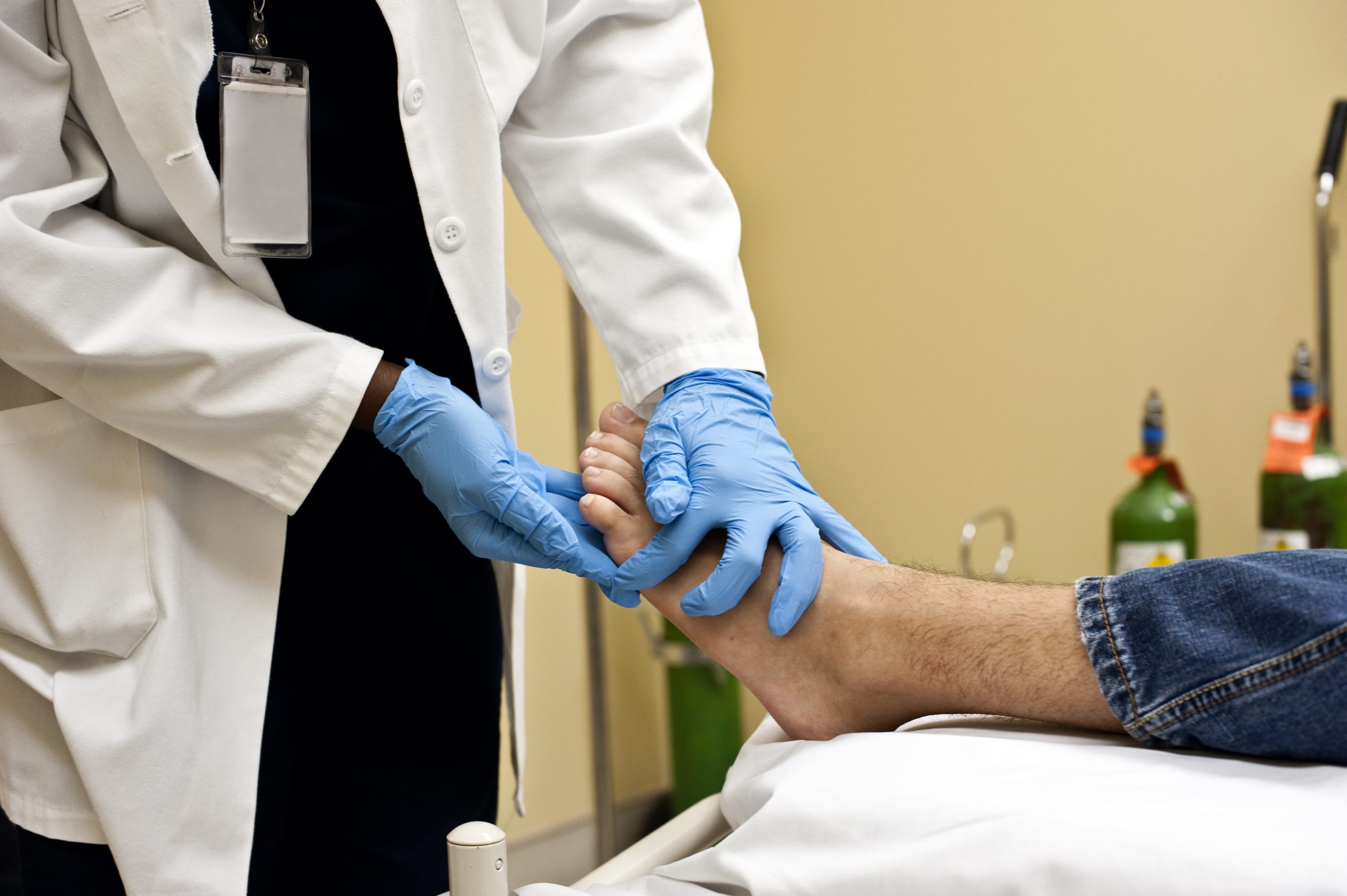 Tingling, prickling feet? A doctor explains when you should head to the ...