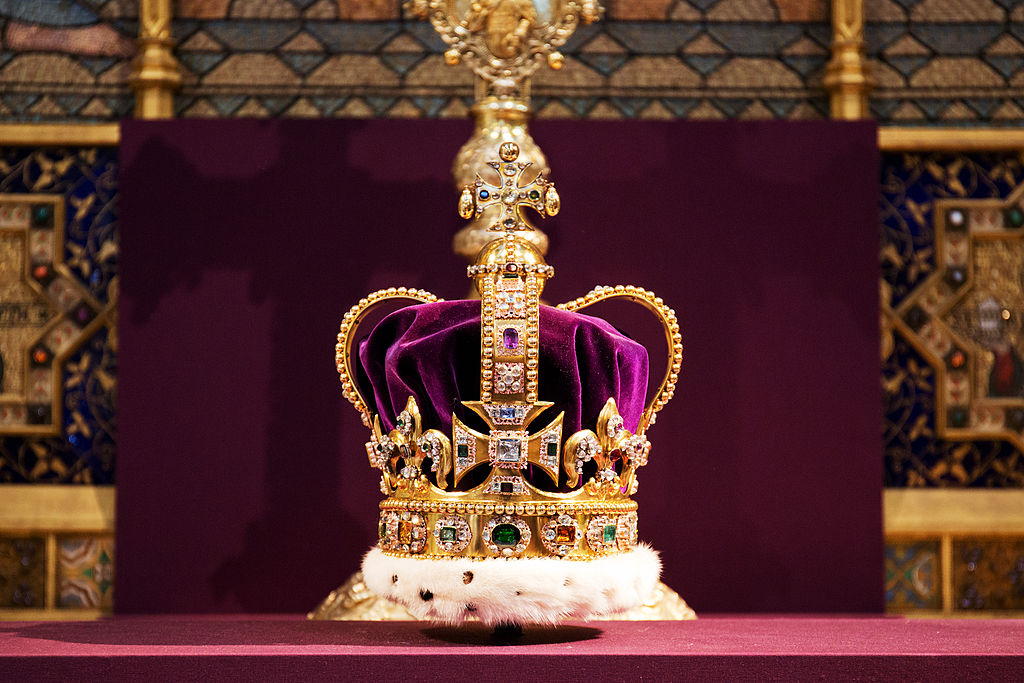 Jewelencrusted crown moved from Tower of London for King Charles GG2