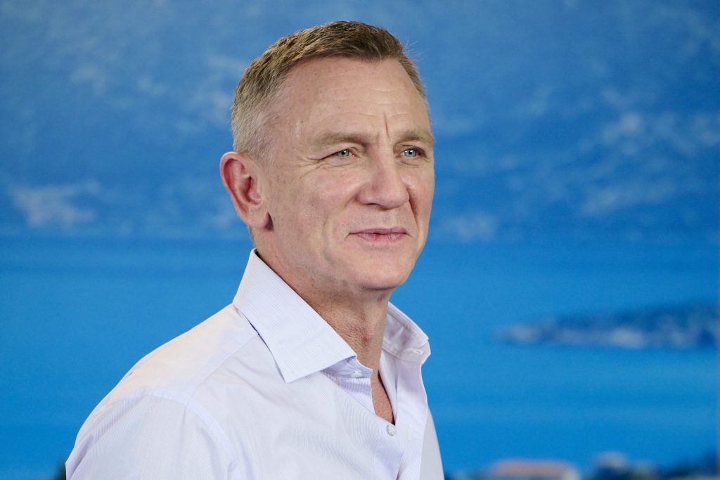 Daniel Craig Gets New Queer Co-star - GG2