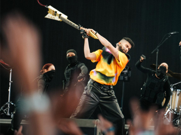 Ap Dhillon Receives Backlash For Breaking Guitar At Coachella - Gg2